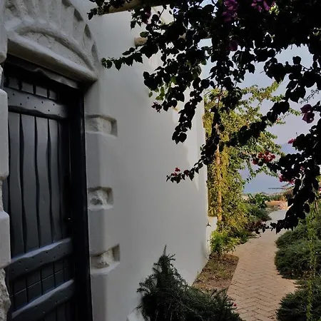 Pambelos * Koufonisia