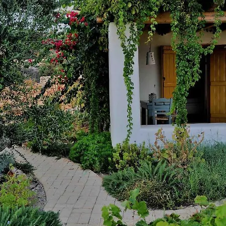 Alojamento de Turismo Selvagem Pambelos *