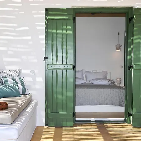 Pambelos 山林小屋